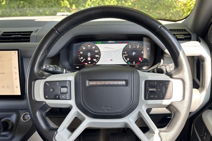 2022 (22) LAND ROVER DEFENDER 3.0 D250 HSE 110 5dr Auto 5647235