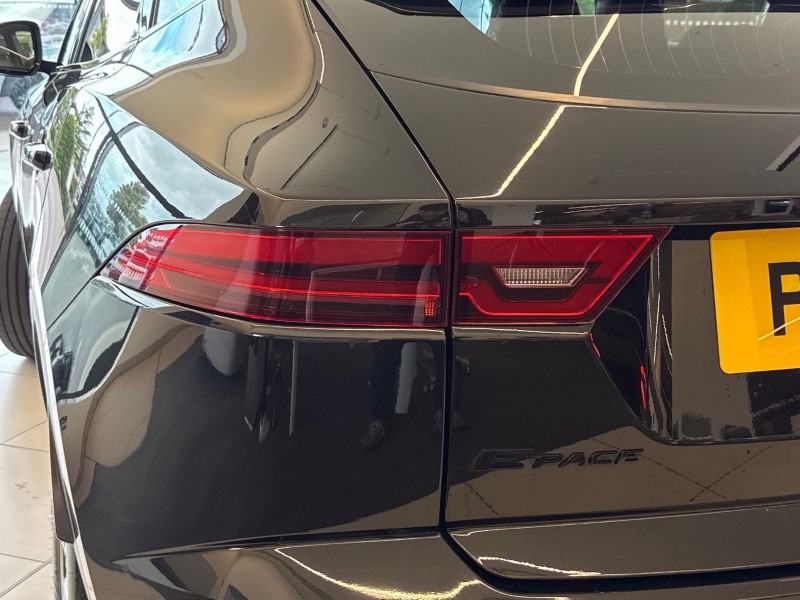 2021 (21) JAGUAR E-PACE 2.0 P200 R-Dynamic S 5dr Auto 5900125