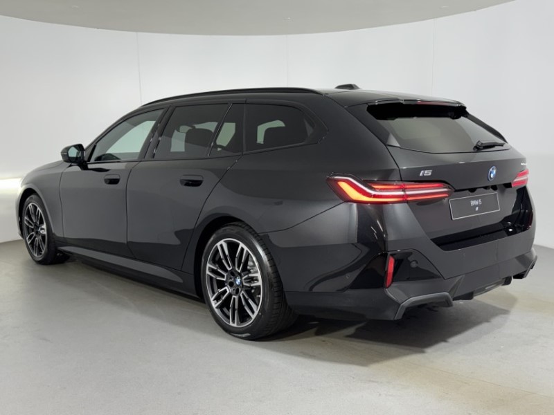 BMW I5