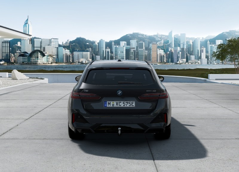 2025 (75) BMW I5 250kW eDr40 M Sport Pro 84kWh 5dr Auto Tech PLUS/22kW 4671952