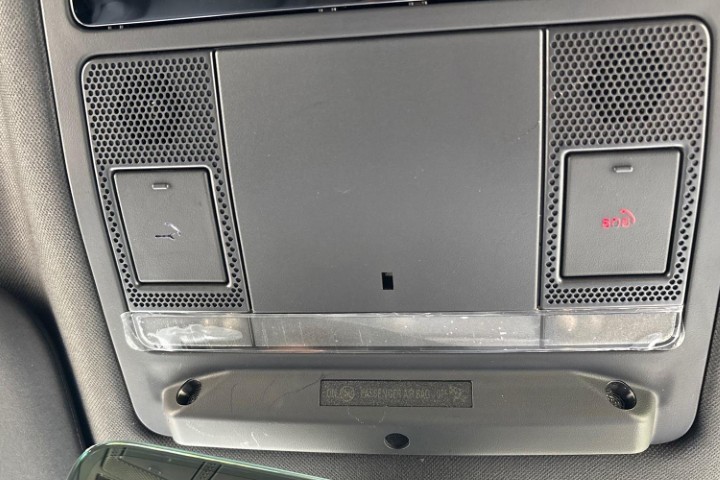 2024 (74) LAND ROVER COMMERCIAL DEFENDER 3.0 D250 Hard Top S Auto [3 Seat] 5651654