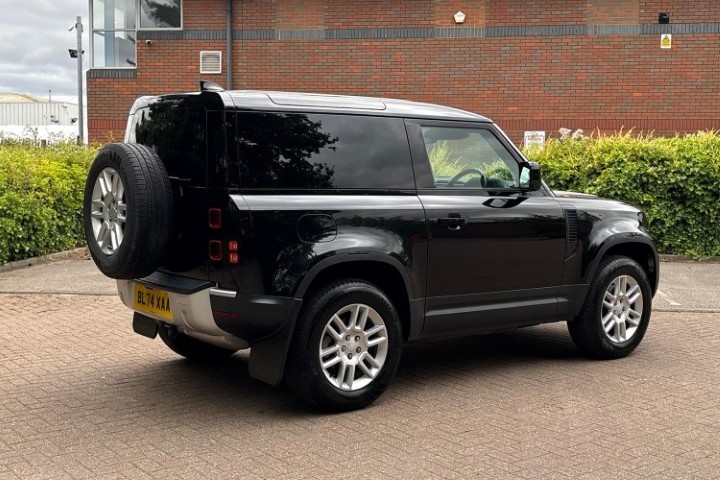 2024 (74) LAND ROVER COMMERCIAL DEFENDER 3.0 D250 Hard Top S Auto [3 Seat] 5651691