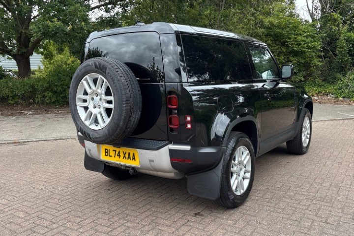 2024 (74) LAND ROVER COMMERCIAL DEFENDER 3.0 D250 Hard Top S Auto [3 Seat] 5651685