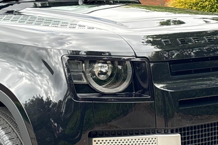 2024 (74) LAND ROVER COMMERCIAL DEFENDER 3.0 D250 Hard Top S Auto [3 Seat] 5651650