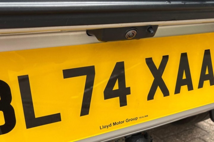 2024 (74) LAND ROVER COMMERCIAL DEFENDER 3.0 D250 Hard Top S Auto [3 Seat] 5651678
