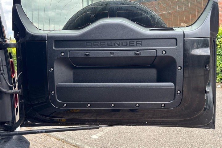 2024 (74) LAND ROVER COMMERCIAL DEFENDER 3.0 D250 Hard Top S Auto [3 Seat] 5651677