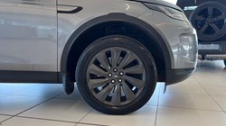 2020 (20) LAND ROVER DISCOVERY SPORT 2.0 D180 SE 5dr Auto 5871818
