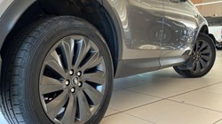 2020 (20) LAND ROVER DISCOVERY SPORT 2.0 D180 SE 5dr Auto 5871857