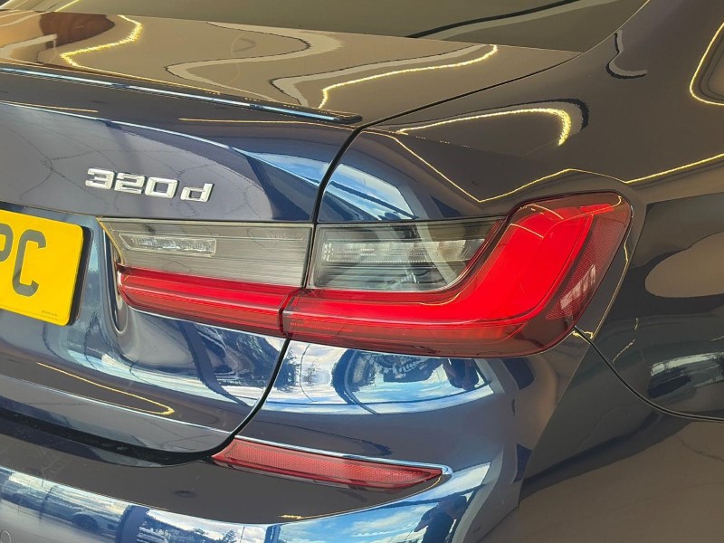 2021 (21) BMW 3 SERIES 320d MHT M Sport Pro Edition 4dr Step Auto 5901393