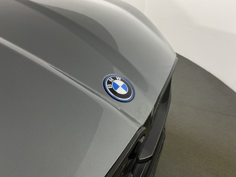  BMW iX2 150kW eDrive20 Shadow Edition 65kWh 5dr Auto 4777663