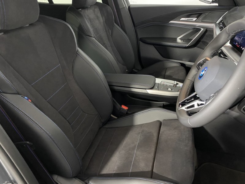  BMW iX2 150kW eDrive20 Shadow Edition 65kWh 5dr Auto 4777646