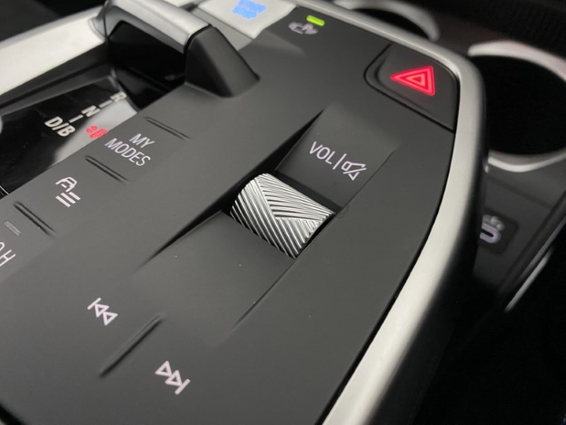  BMW iX2 150kW eDrive20 Shadow Edition 65kWh 5dr Auto 4777641