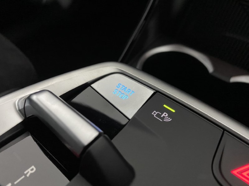  BMW iX2 150kW eDrive20 Shadow Edition 65kWh 5dr Auto 4777642