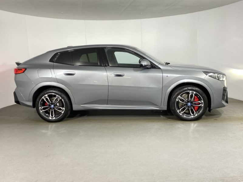  BMW iX2 150kW eDrive20 Shadow Edition 65kWh 5dr Auto 4777684