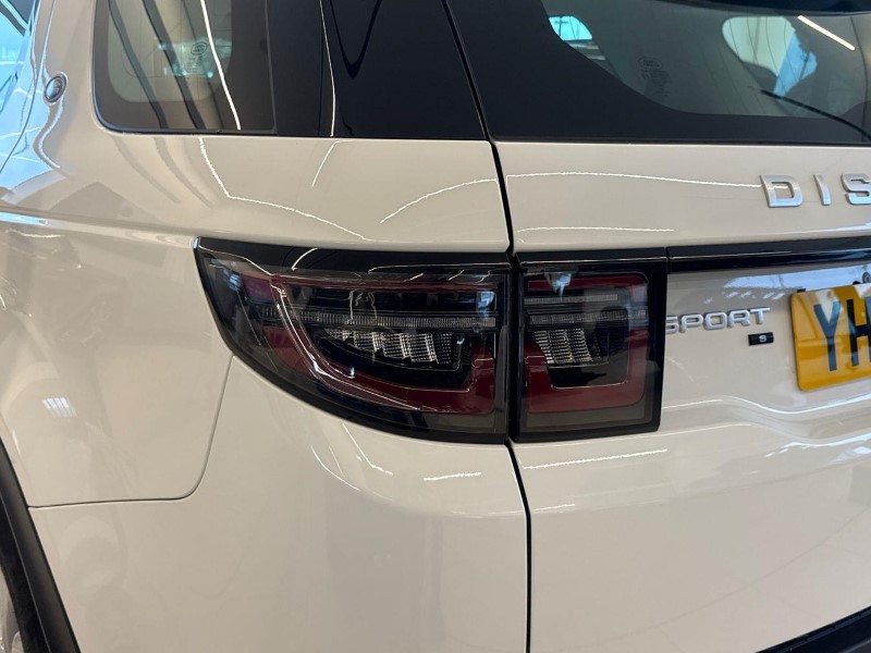 2020 (20) LAND ROVER DISCOVERY SPORT 2.0 D150 S 5dr Auto 5875372
