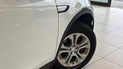 2020 (20) LAND ROVER DISCOVERY SPORT 2.0 D150 S 5dr Auto 5875399