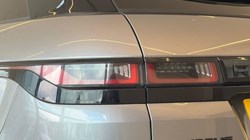 2022 (72) LAND ROVER RANGE ROVER EVOQUE 2.0 D200 Evoque Edition 5dr Auto 5878769