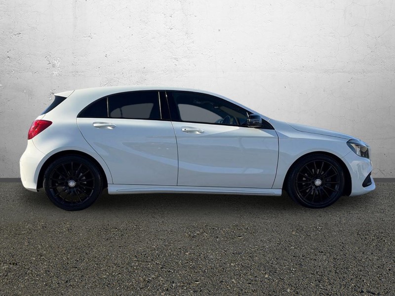 2017 (17) MERCEDES-BENZ A CLASS A160 AMG Line 5dr 5887057