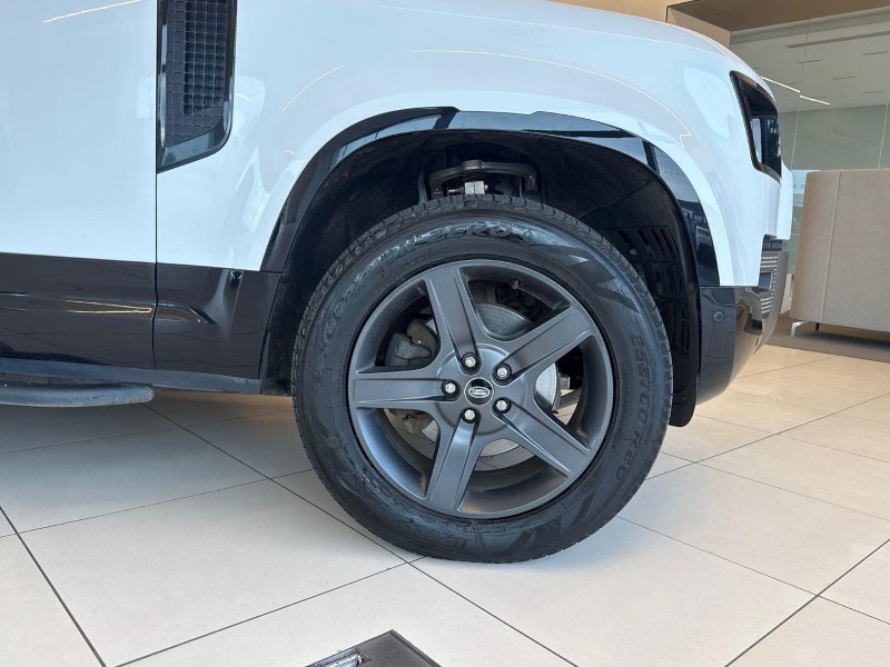 2022 (72) LAND ROVER DEFENDER 3.0 D250 X-Dynamic SE 110 5dr Auto 5905426