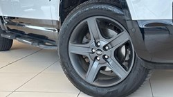 2022 (72) LAND ROVER DEFENDER 3.0 D250 X-Dynamic SE 110 5dr Auto 5905460
