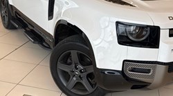 2022 (72) LAND ROVER DEFENDER 3.0 D250 X-Dynamic SE 110 5dr Auto 5905458