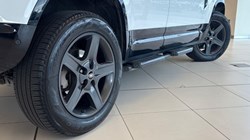 2022 (72) LAND ROVER DEFENDER 3.0 D250 X-Dynamic SE 110 5dr Auto 5905464
