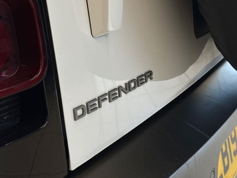 2022 (72) LAND ROVER DEFENDER 3.0 D250 X-Dynamic SE 110 5dr Auto 5905461