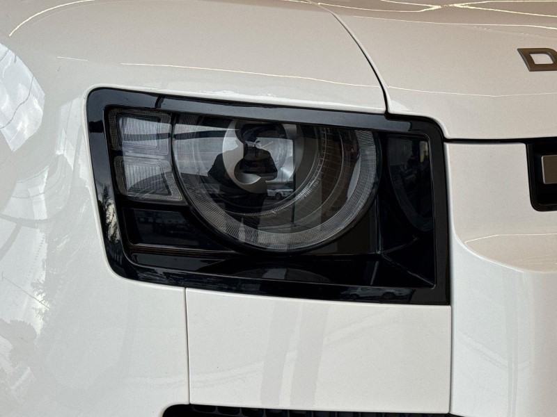 2022 (72) LAND ROVER DEFENDER 3.0 D250 X-Dynamic SE 110 5dr Auto 5905435
