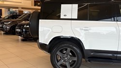 2022 (72) LAND ROVER DEFENDER 3.0 D250 X-Dynamic SE 110 5dr Auto 5905469