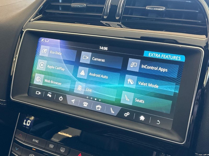 2019 (19) JAGUAR XE 2.0 Ingenium R-Sport 4dr Auto 5893781