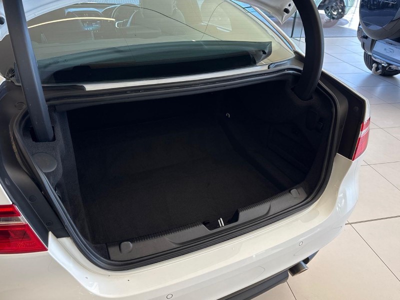 2019 (19) JAGUAR XE 2.0 Ingenium R-Sport 4dr Auto 5893788