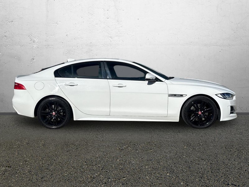 2019 (19) JAGUAR XE 2.0 Ingenium R-Sport 4dr Auto 5893756