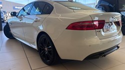 2019 (19) JAGUAR XE 2.0 Ingenium R-Sport 4dr Auto 5893802