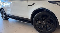 2024 (24) 2024 Land Rover Discovery 3.0 D300 Dynamic HSE 5Dr 5950032