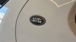 2024 (24) 2024 Land Rover Discovery 3.0 D300 Dynamic HSE 5Dr 5950033