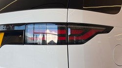 2024 (24) 2024 Land Rover Discovery 3.0 D300 Dynamic HSE 5Dr 5950035
