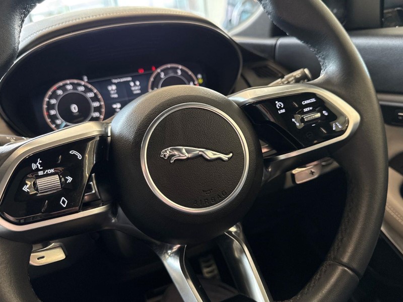 2023 (23) JAGUAR E-PACE 2.0 D200 R-Dynamic SE Black 5dr Auto 5892109