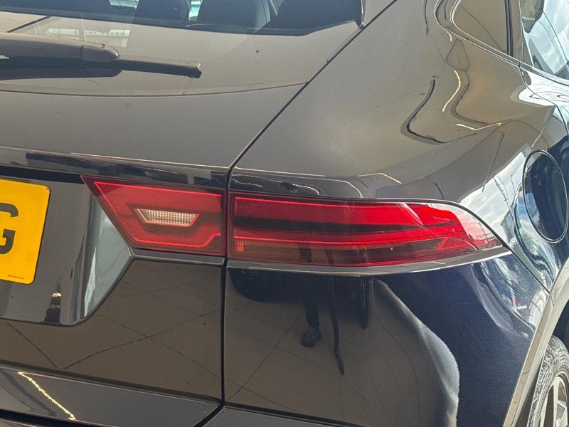 2023 (23) JAGUAR E-PACE 2.0 D200 R-Dynamic SE Black 5dr Auto 5892129