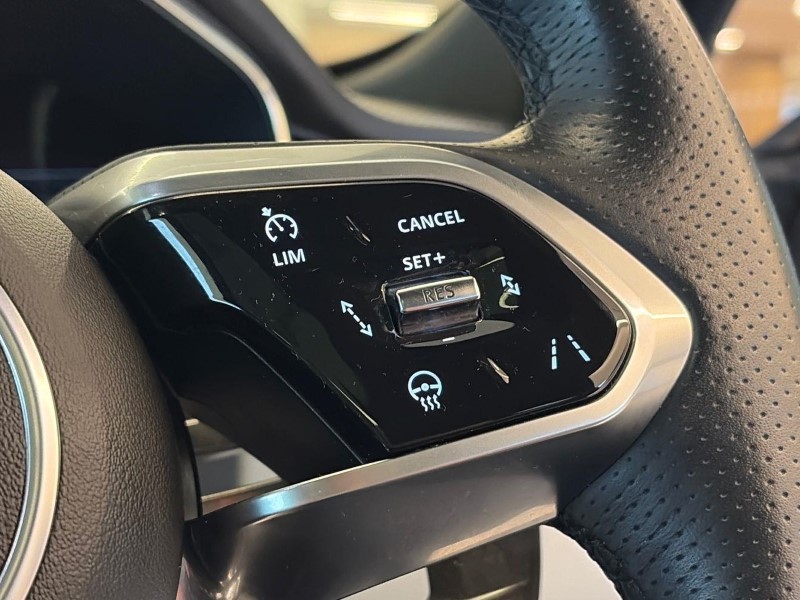 2023 (72) JAGUAR F-PACE 2.0 P400e S 5dr Auto AWD 5906401