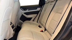 2023 (72) JAGUAR F-PACE 2.0 P400e S 5dr Auto AWD 5906376