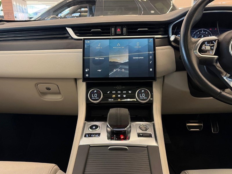 2023 (72) JAGUAR F-PACE 2.0 P400e S 5dr Auto AWD 5906386