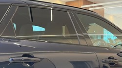 2023 (72) JAGUAR F-PACE 2.0 P400e S 5dr Auto AWD 5906426