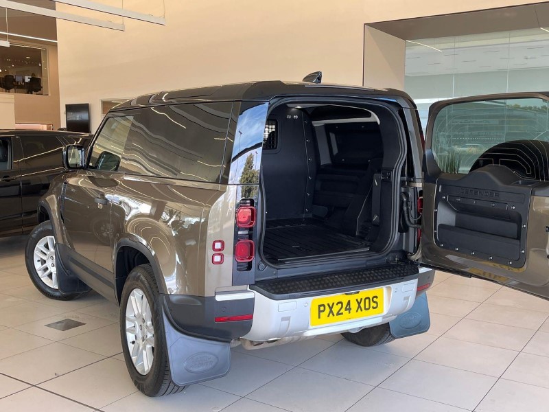 2024 (24) LAND ROVER COMMERCIAL DEFENDER 3.0 D250 Hard Top Auto [3 Seat] 5913109