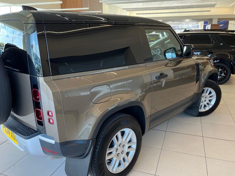 2024 (24) LAND ROVER COMMERCIAL DEFENDER 3.0 D250 Hard Top Auto [3 Seat] 5913107