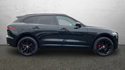 2022 (22) JAGUAR F-PACE 2.0 D200 R-Dynamic Black 5dr Auto AWD 5941401