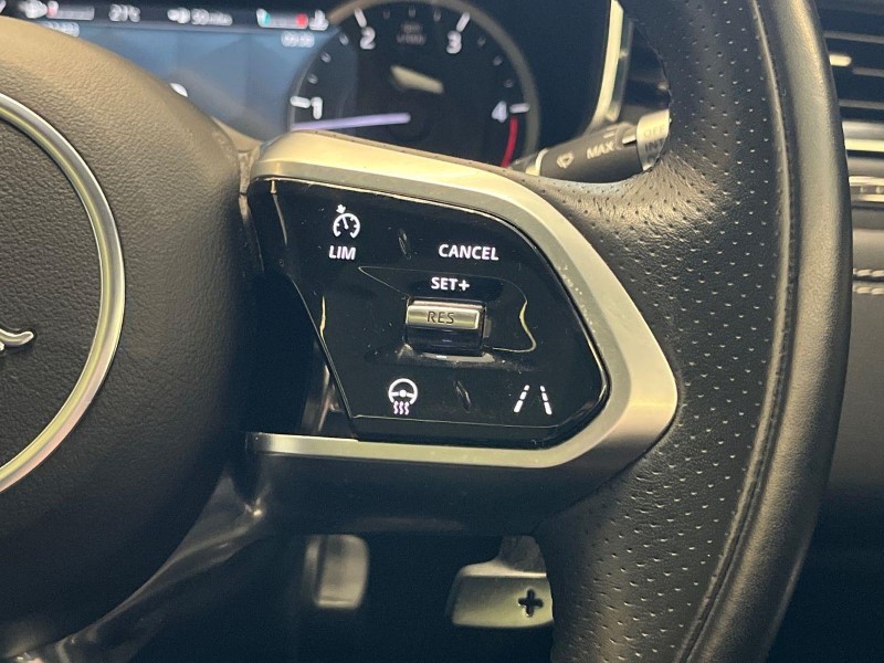 2022 (22) JAGUAR F-PACE 2.0 D200 R-Dynamic Black 5dr Auto AWD 5941425