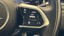 2022 (22) JAGUAR F-PACE 2.0 D200 R-Dynamic Black 5dr Auto AWD 5941425