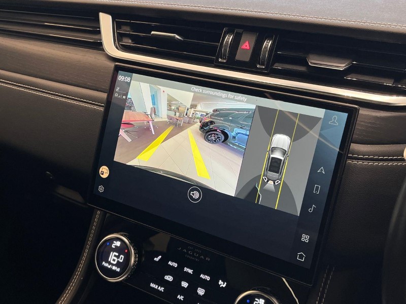 2022 (22) JAGUAR F-PACE 2.0 D200 R-Dynamic Black 5dr Auto AWD 5941428