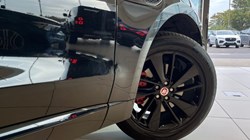 2022 (22) JAGUAR F-PACE 2.0 D200 R-Dynamic Black 5dr Auto AWD 5941446