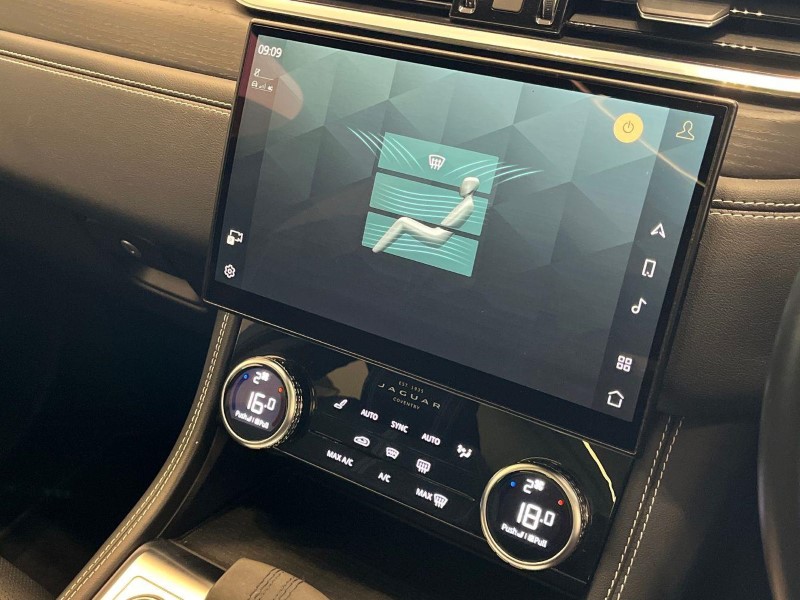 2022 (22) JAGUAR F-PACE 2.0 D200 R-Dynamic Black 5dr Auto AWD 5941430